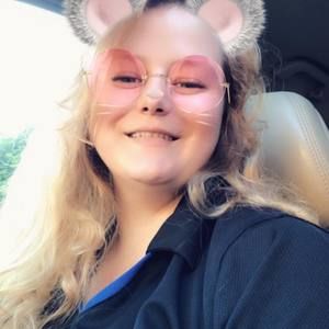 Meet your Posher, Casey